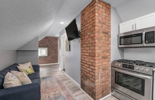 Lakewood Apartment | Charming & Newly Remodeled Lakewood Loft