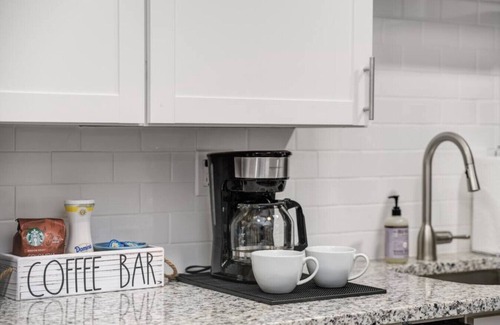 Lakewood Apartment | Charming & Newly Remodeled Lakewood Loft