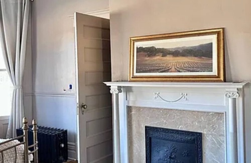 Pinckney House | Charming *newly renovated* Victorian House for Rent