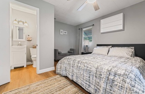 Virginia Park House | Charming newly renovated 3/2 -bedroom house with WiFi in marvelous South Tampa