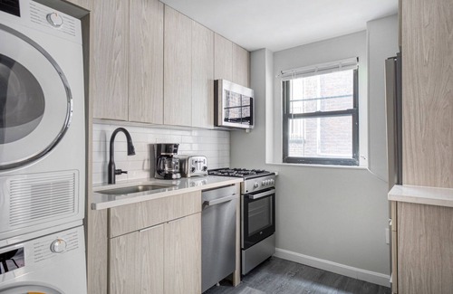 North End Apartment | Charming North End 2BR on Salem Street by Blueground