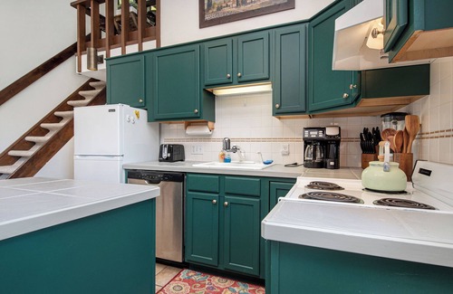 Gaylord Cabin | Charming Northern Michigan Lakefront Cabin + Boats