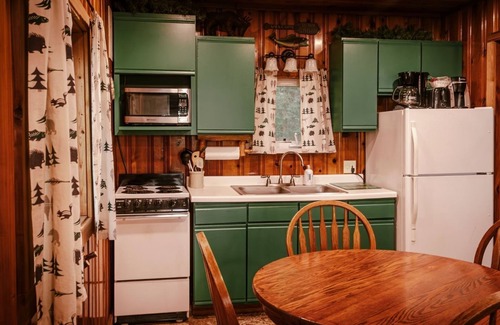 Puposky Cabin | Charming Northwoods Cabin - Large Deck & Scenic Views