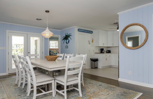 South End House | Charming Oceanfront Cottage on South End