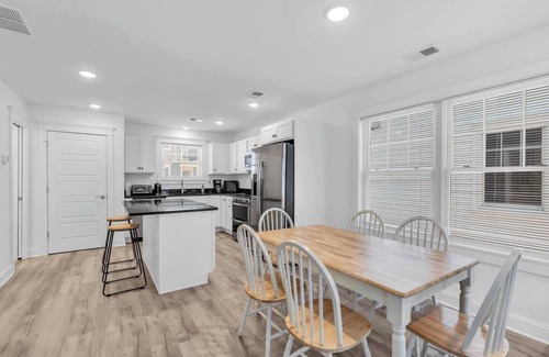 Mantoloking House | Charming ocean block townhouse