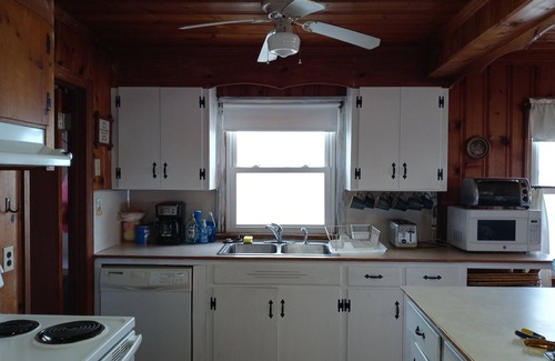 Holden Beach Cottage | Charming Oceanfront Cottage on Holden Beach-open dates in September & October!
