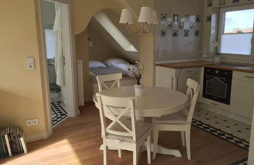 Norden Apartment | Charming old apartment with idyllic river views in the heart of Norden