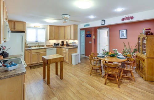 Saybrook Manor House | Charming Old Saybrook Home: Half-Mi to Sand & Sea!