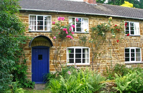 Whichford Cottage | Charming old world cottage on fringe of Cotswolds