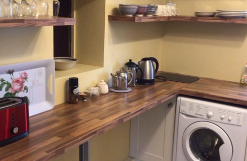 Pallaskenry Cottage | Charming old-world country cottage, near Adare