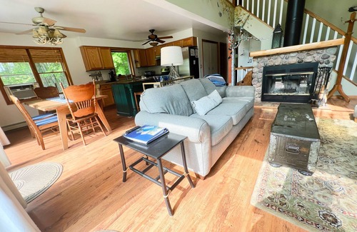 Omena Ski Chalet | Charming Omena house. Close to beach, Suttons Bay, Northport. Fire pit. A/C.