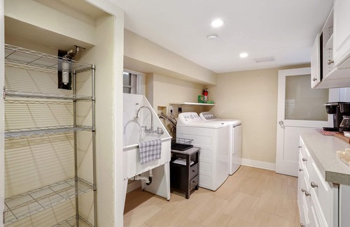 New Orleans House | Charming one bedroom blocks from the fairgrounds
