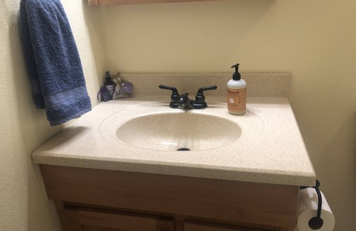 Fruita House | Charming one bedroom with privacy from residence