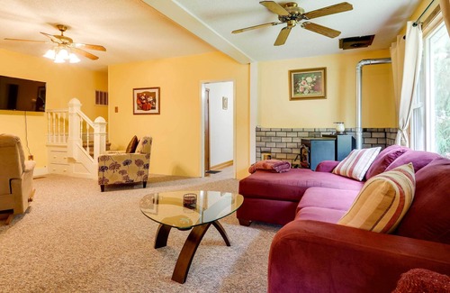 Frontier House | Charming Osseo Hideaway w/ Private Deck & Yard!