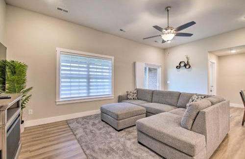 Ozark House | Charming Ozark Abode with Yard and Pool Access