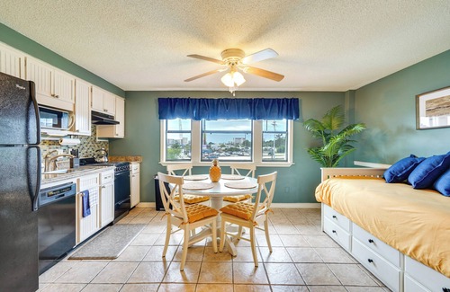 Gulf Lagoon Beach Apartment | Charming Panama City Studio w/Community Pool!
