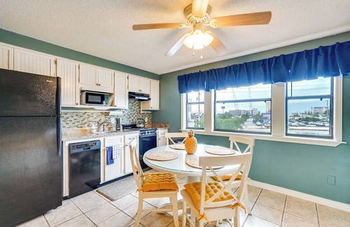 Gulf Lagoon Beach Apartment | Charming Panama City Studio w/Community Pool!
