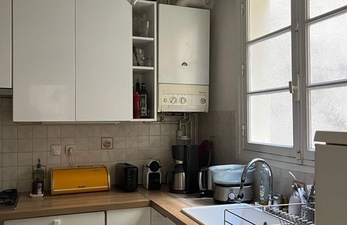 Quartier Saint-Ambroise Apartment | Charming Parisian family flat - Quiet & central - Bastille/Marais - 4/5 guests