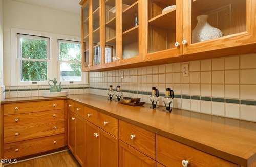North Central House | Charming Pasadena Pre-war Gem