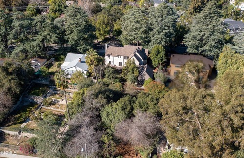 North Central House | Charming Pasadena Pre-war Gem