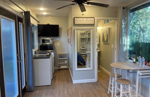 Del Mar Heights Apartment | Charming Peaceful Coastal Seaside Del Mar Studio with Lanai
