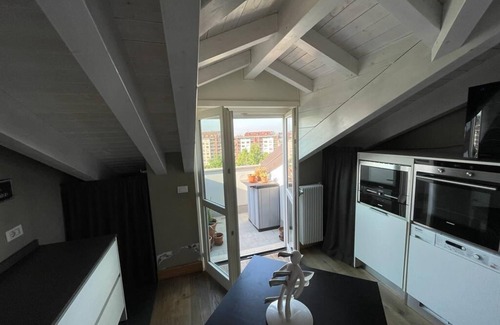 Santa Rita Apartment | Charming Penthouse in Turin