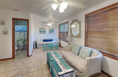 Ormond Beach Condo | Charming Pet Friendly Cottage Home With Ocean Views