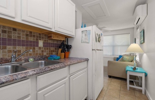 Ormond Beach Condo | Charming Pet Friendly Cottage Home With Ocean Views