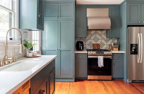 Greater Wilshire - Hancock Park House | Charming Pet Friendly Casa in the heart of LA