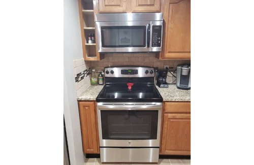 Allen House | Charming Pet Friendly 3Bd/2Ba Home in Allen, TX