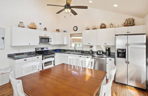 South Nags Head House | Charming Pet Friendly Oceanfront Nags Head Rental