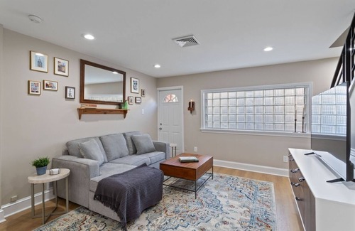 Queen Village Cottage | Charming Philly Cottage w/Parking on Quiet Street Near City Hotspots