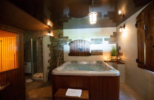 Gdow Villa | Charming place - Kraków Gdów Jacuzzi
