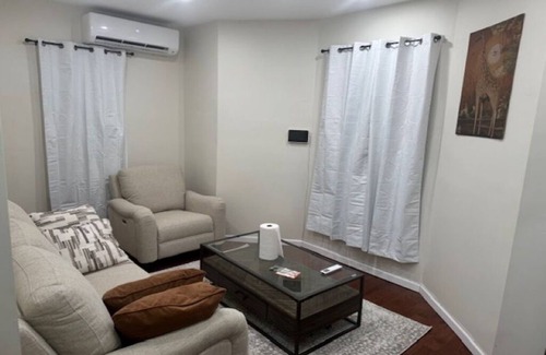 Country Club Apartment | Charming place with Wi-Fi, AC in Country Club Bronx