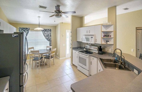 Port Charlotte - Charlotte Harbor House | Charming Port Charlotte 3/2 pool home - Little Bit Of Heaven
