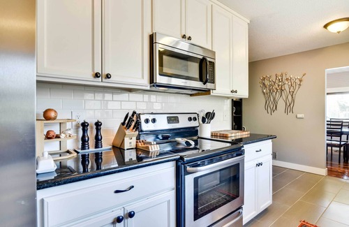 Oak Grove House | Charming Portland Home, Walk to Light Rail!