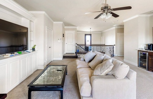 McKinney House | Charming Private 1 bedroom Room with Shared bath in McKinney with Pool & Wifi