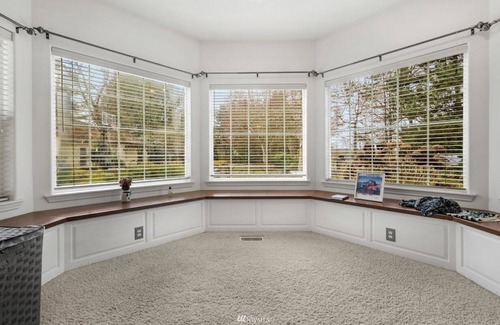 Marysville House | Charming Private home with access to everything within 1 mile