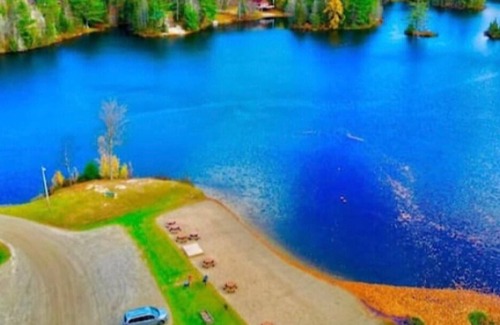 Woodsville Cabin | Charming Private Mountain Lakes Getaway