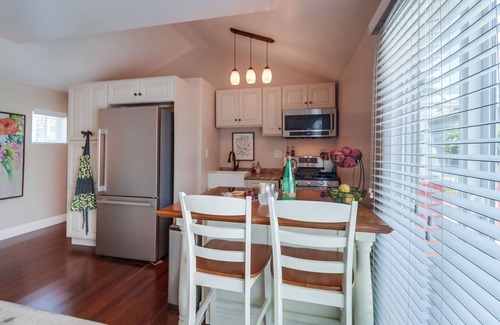 La Mesa Cottage | Charming, private, pet friendly cottage close to all that San Diego has to offer