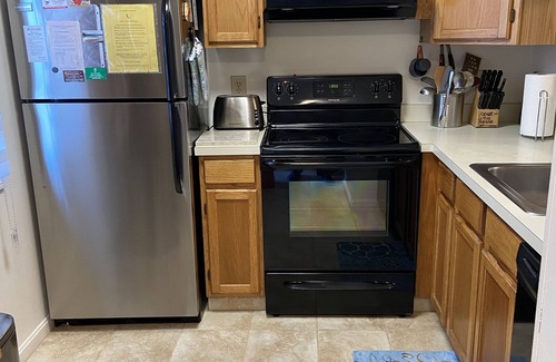 Brewster House | Charming, private, quiet, partial A/C, family friendly townhouse at Ocean Edge