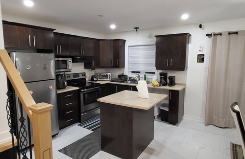 Aylmer House | Charming private room for rent in Gatineau (Aylmer sector), near Ottawa.