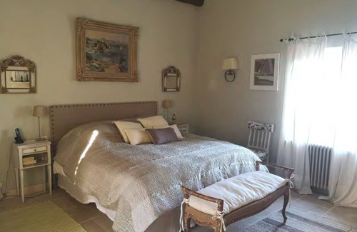 Menerbes Other | Charming Provençale farmhouse for rent in the middle of Lubéron National Park.