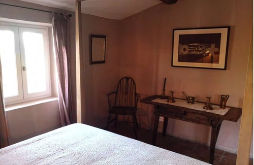 Menerbes Other | Charming Provençale farmhouse for rent in the middle of Lubéron National Park.