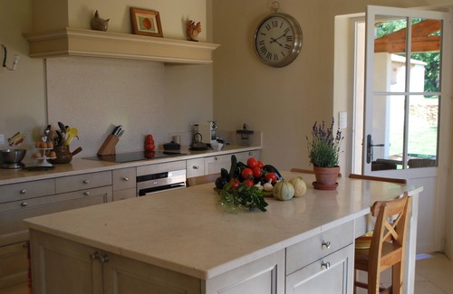 Rognes House | Charming Provence.