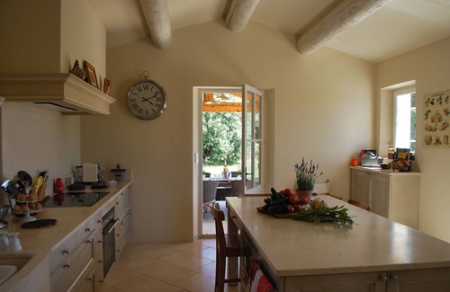 Rognes House | Charming Provence.