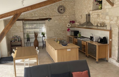 Flaugnac House | Charming Quercy country gîte for 6 people