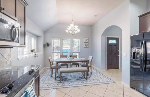 North Richland Hills House | Charming Retreat with Modern Comforts
