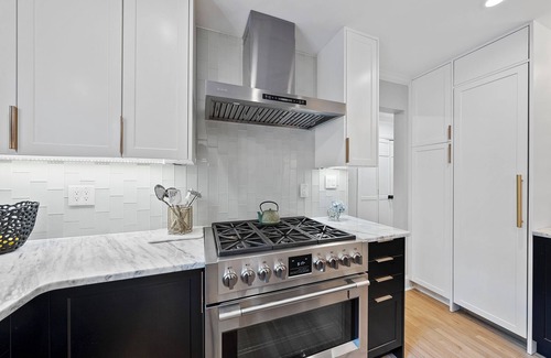 North Raleigh House | Charming Raleigh Getaway - Spacious 5BR Home w/Private Pool, Hot Tub & Privacy