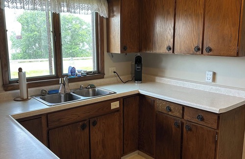 Stockholm House | Charming rambler in lovely Stockholm with a beautiful lake view, A/C, and WiFi.